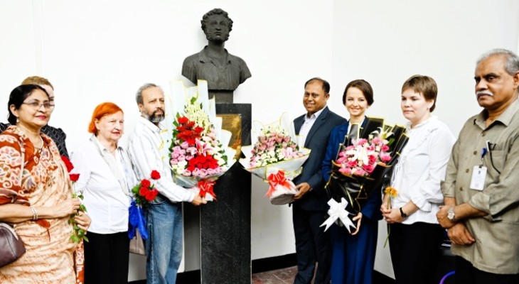 ঢাবিতে আলেকজান্ডার পুশকিনের জন্মবার্ষিকী ও রুশ ভাষা দিবস উদযাপন